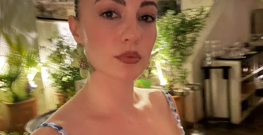 Burcu Özberk’in yeni dizisi belli oldu: “Anne Yarısı”nda başrolde